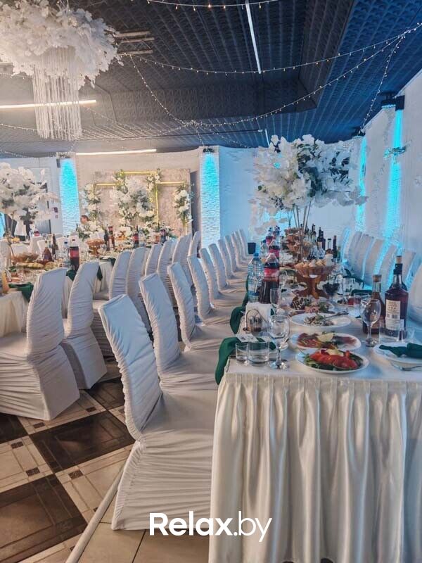 Банкетный зал Ресторан «Зеленый луг» - фото 7845900