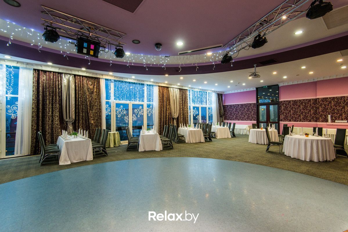 Вечерняя подсветка ресторана Ресторан, банкетный зал «Седьмое небо» - фото 4154693