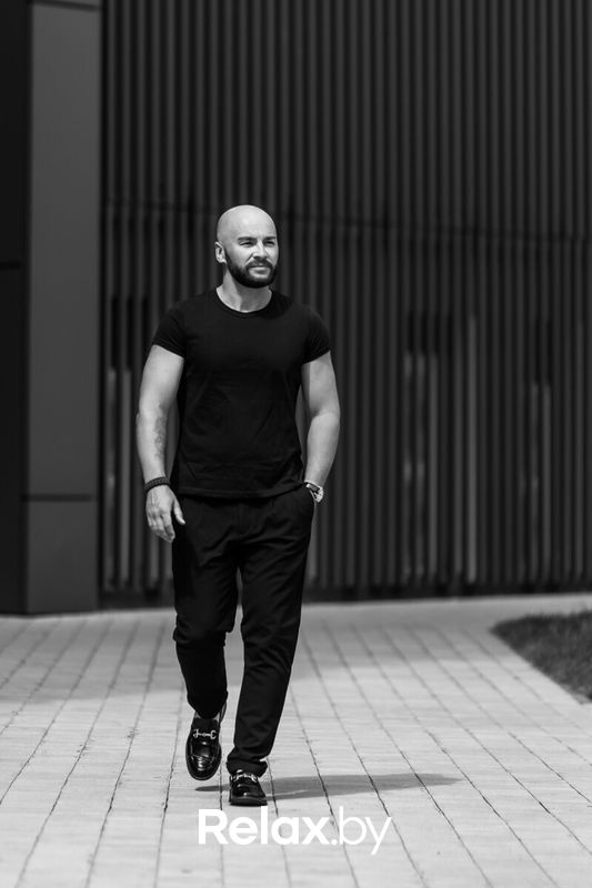 Юрий Шах Ведущий и вокалист Юрий Шах - фото 7857721