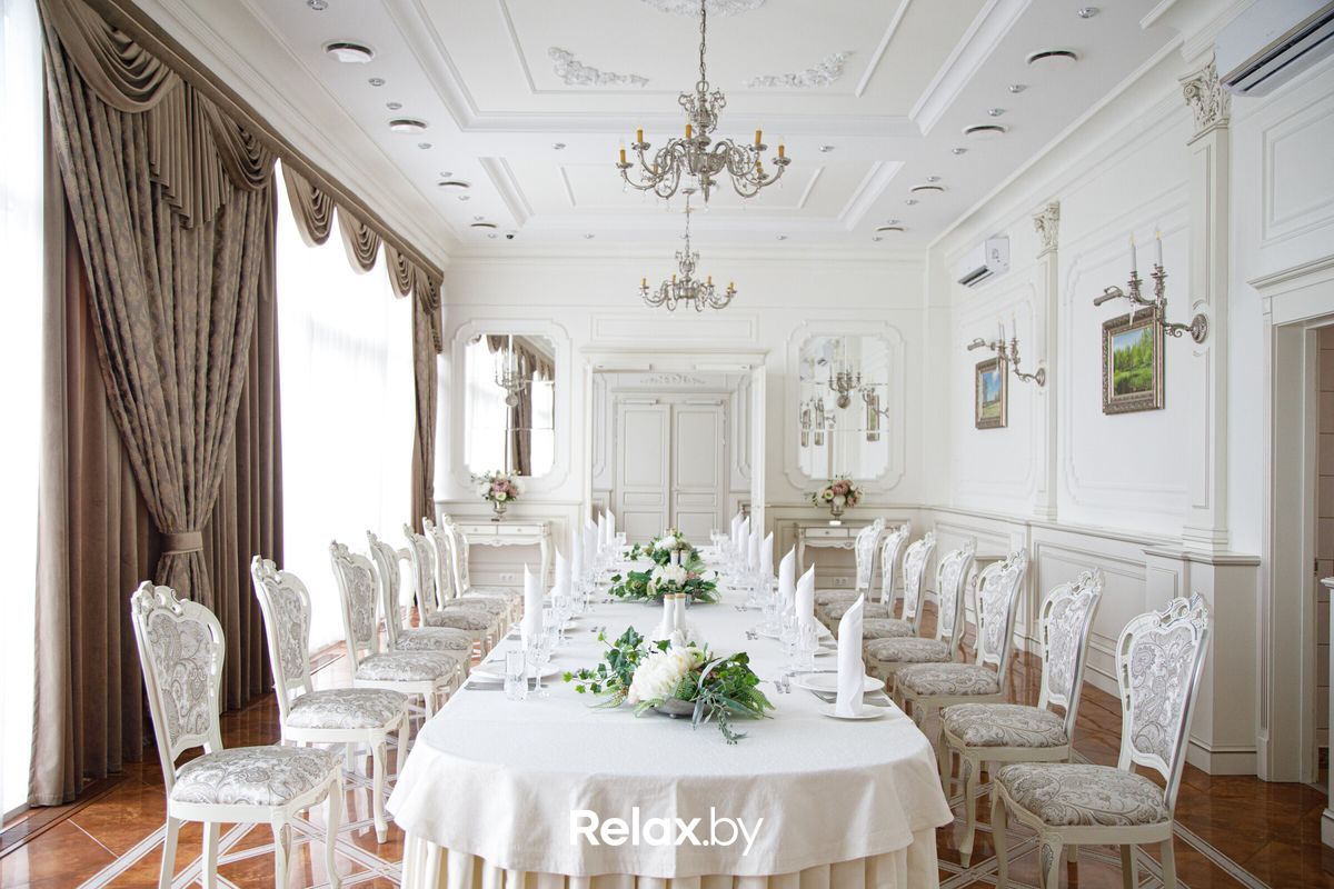 Белый зал (до 36 гостей) Ресторан, банкетный зал «Седьмое небо» - фото 7306913