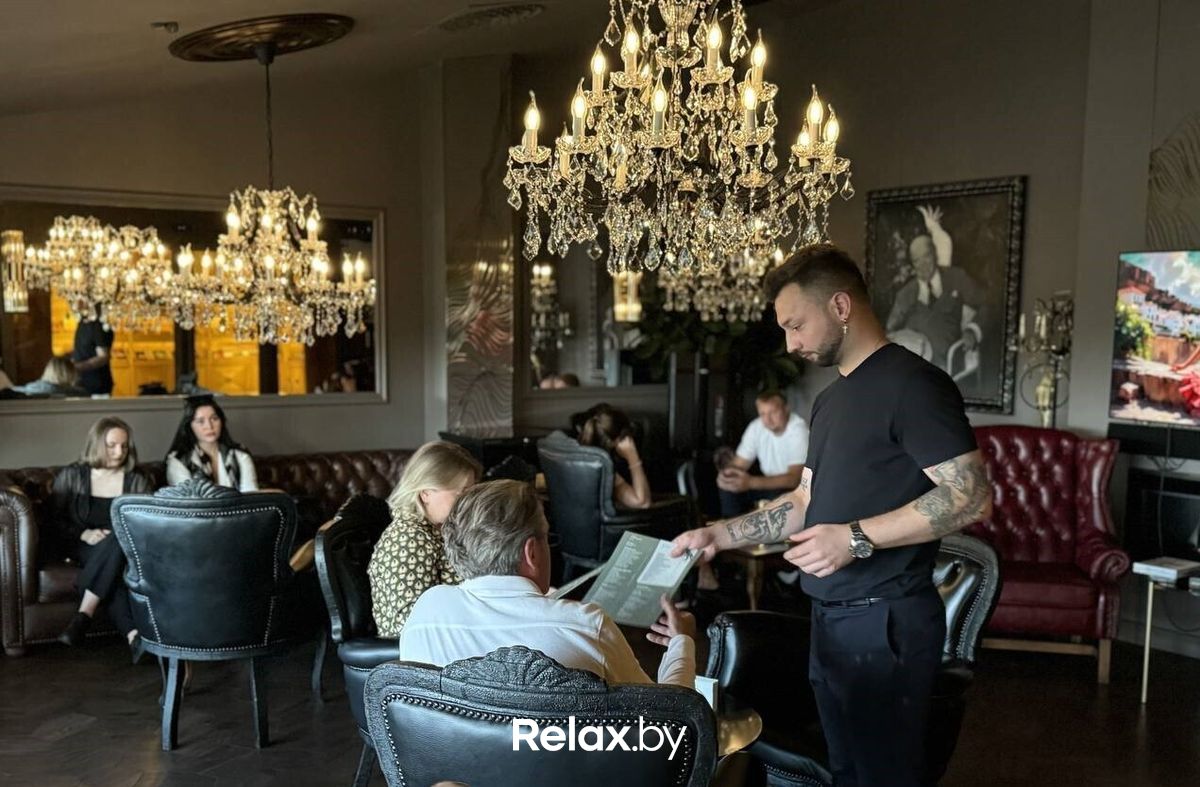 Интерьер Лаунж Wood & Fire Cigar Lounge (Вуд энд Файр Сигар Лаунж) - фото 7785644