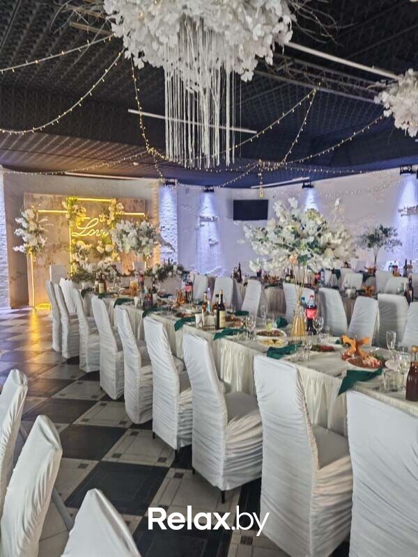 Банкетный зал Ресторан «Зеленый луг» - фото 7845909