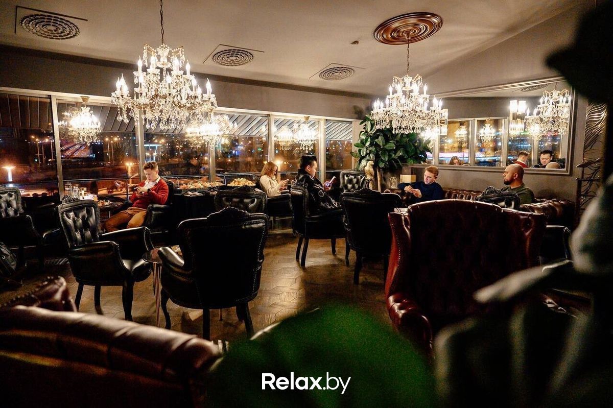 Интерьер Лаунж Wood & Fire Cigar Lounge (Вуд энд Файр Сигар Лаунж) - фото 7785647