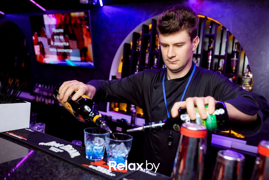 Friday Night, фото № 4