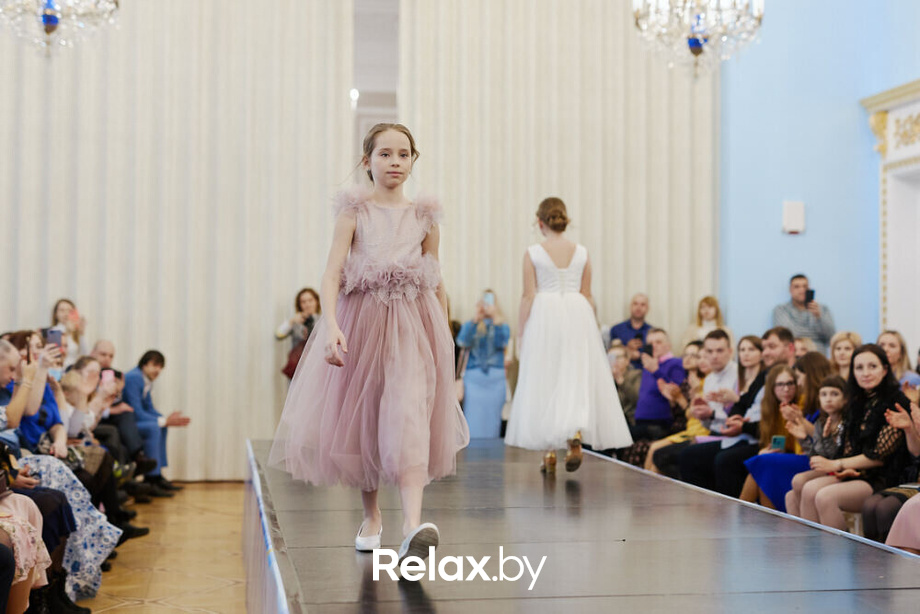 KIDS' PODIUM на FASHION SHOW SPRING 2022, фото № 119