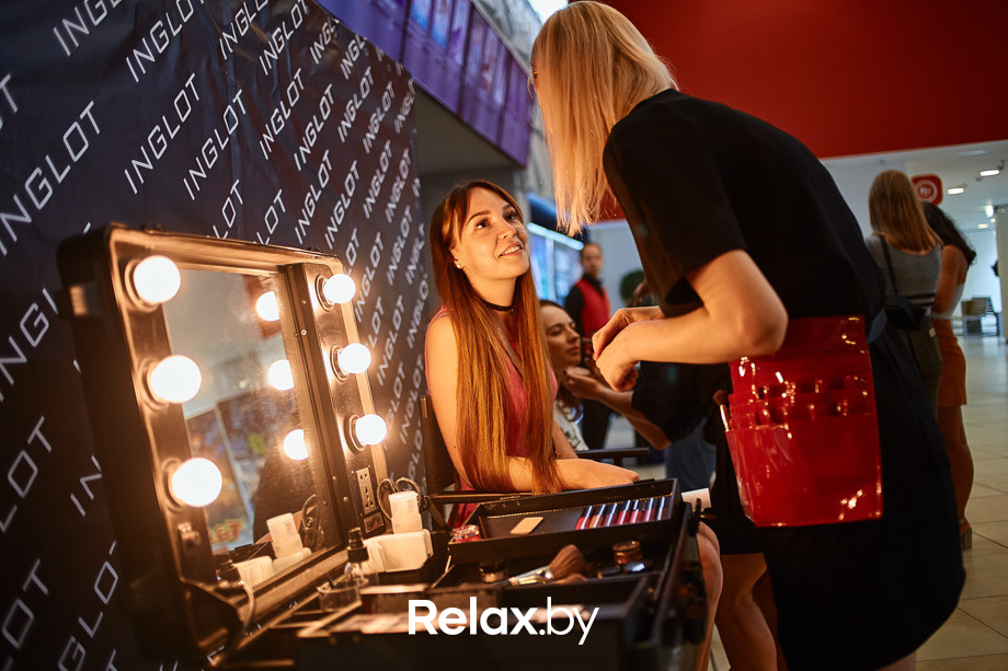 Предпремьерный показ фильма «Неоновый демон», фото № 8