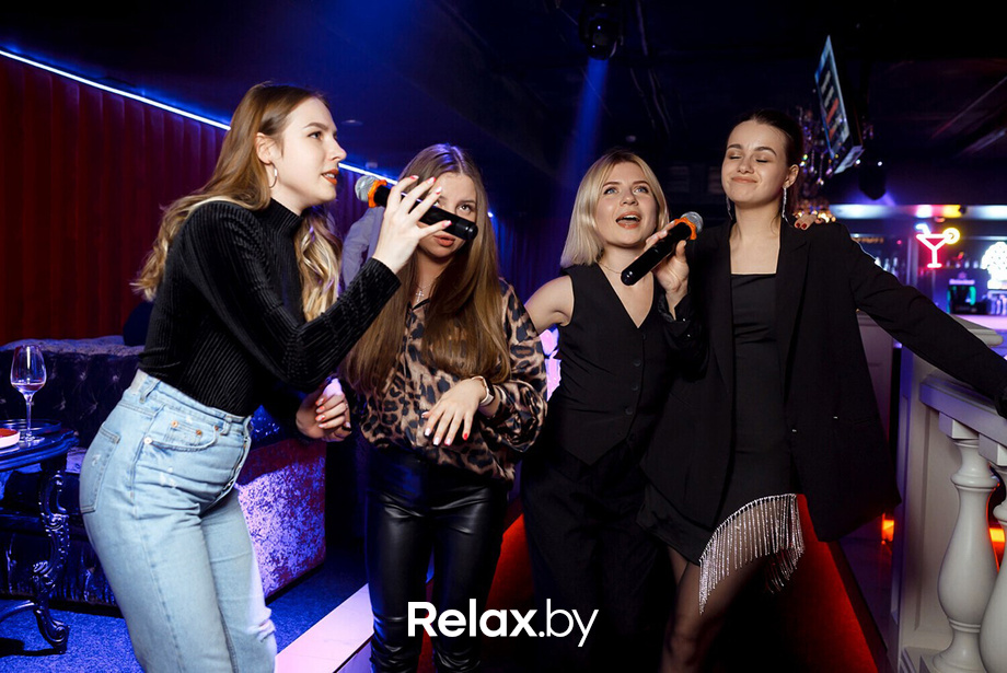 Friday Night, фото № 13