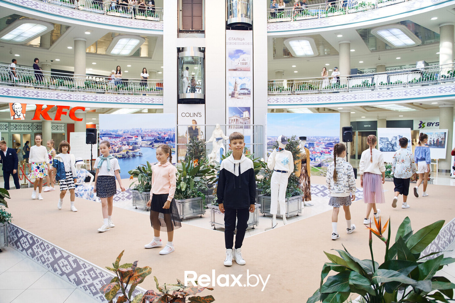 Время Искусства в ТЦ Столица: Мода, природа и поэзия, фото № 51