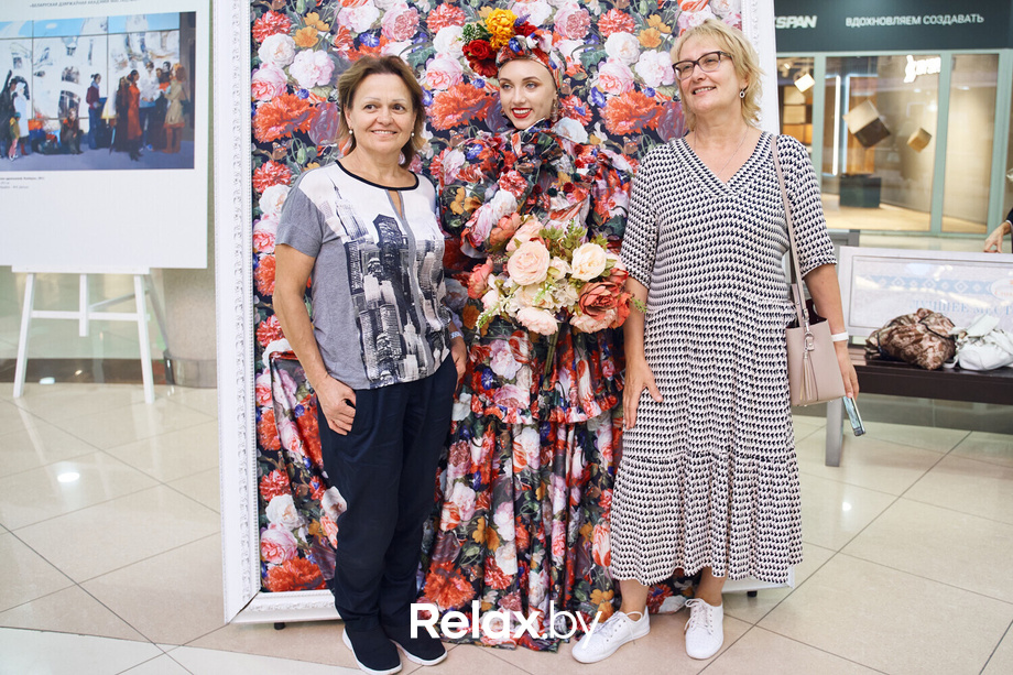 Время Искусства в ТЦ Столица: Мода, природа и поэзия, фото № 143