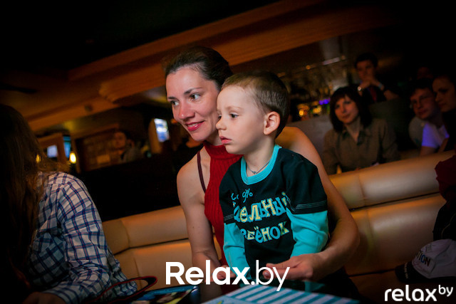 Благотворительный вечер Мае Сэнс, фото № 1