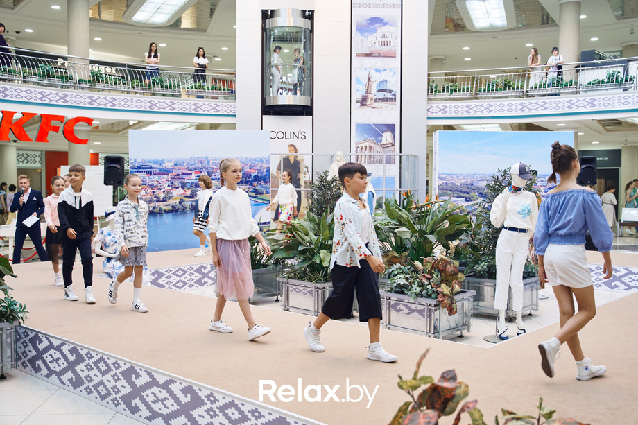 Время Искусства в ТЦ Столица: Мода, природа и поэзия, фото № 49