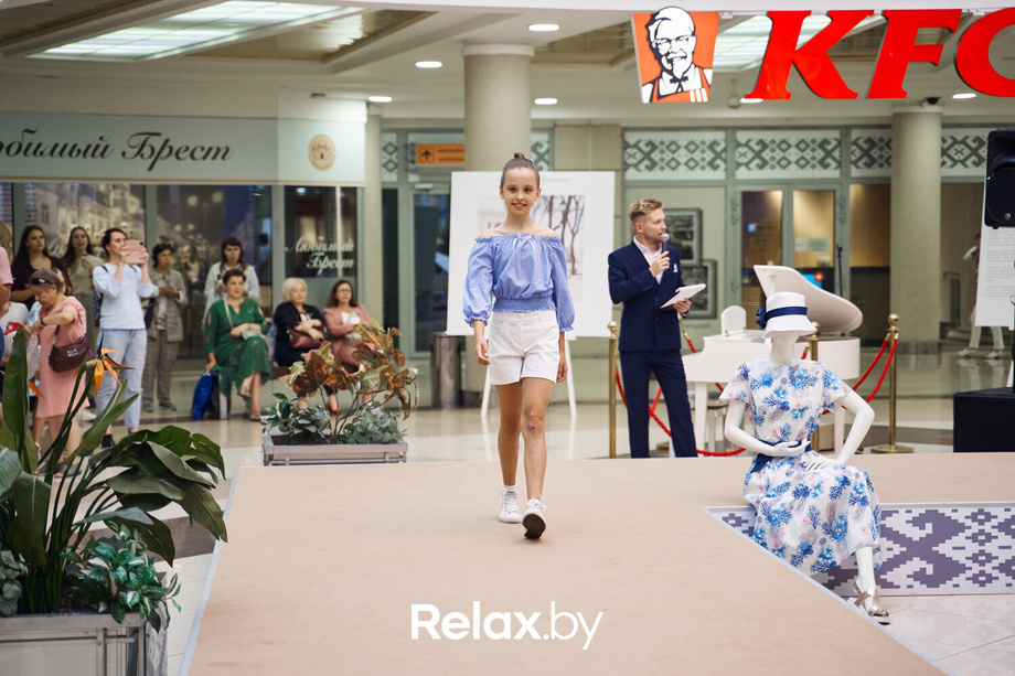 Время Искусства в ТЦ Столица: Мода, природа и поэзия, фото № 29