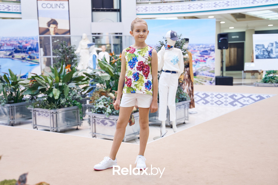 Время Искусства в ТЦ Столица: Мода, природа и поэзия, фото № 36