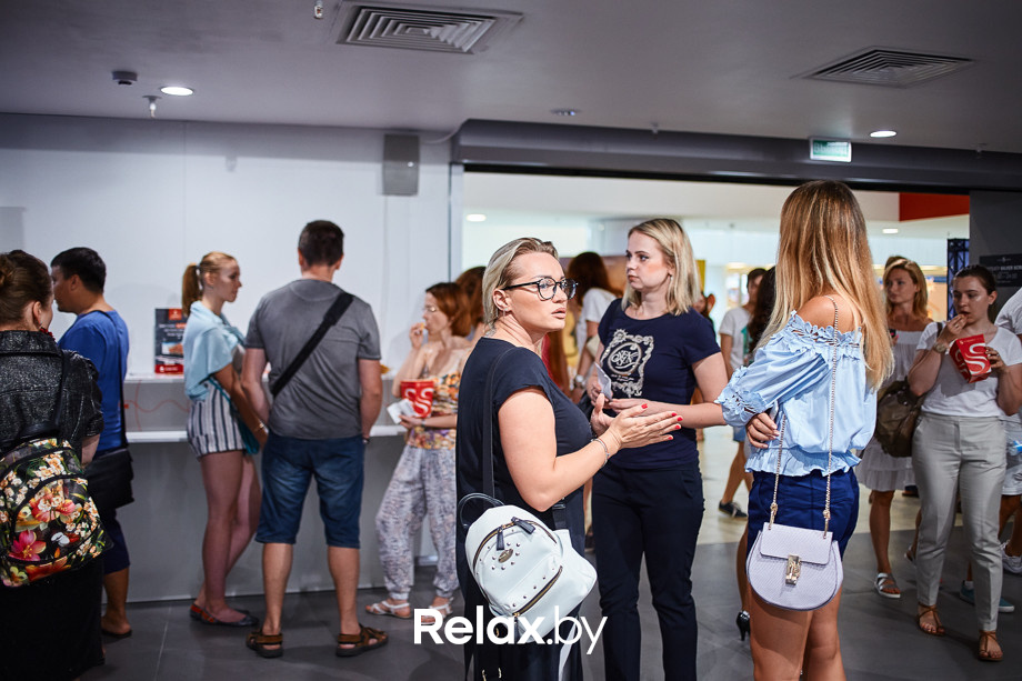 Предпремьерный показ фильма «Неоновый демон», фото № 25