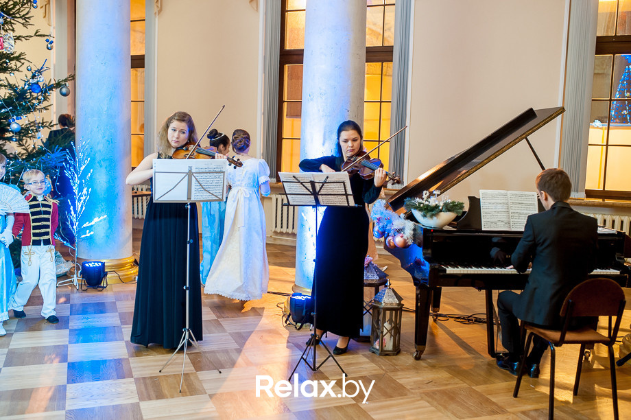 Семейный рождественский благотворительный бал Академии мюзикла "Ревю" - "Наши сердца", фото № 22