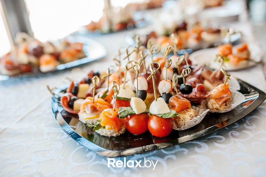 Валентина Мазунина на премьере «Одноклассниц», фото № 32