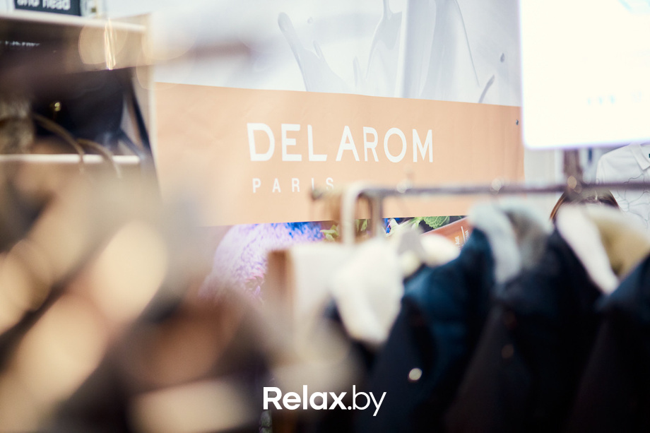 Открытие витрины бренда французской косметики Delarom Paris в магазине «Канцэпт Крама», фото № 76