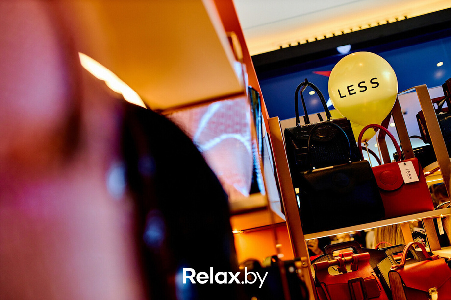 Открытие магазина LESS, фото № 77