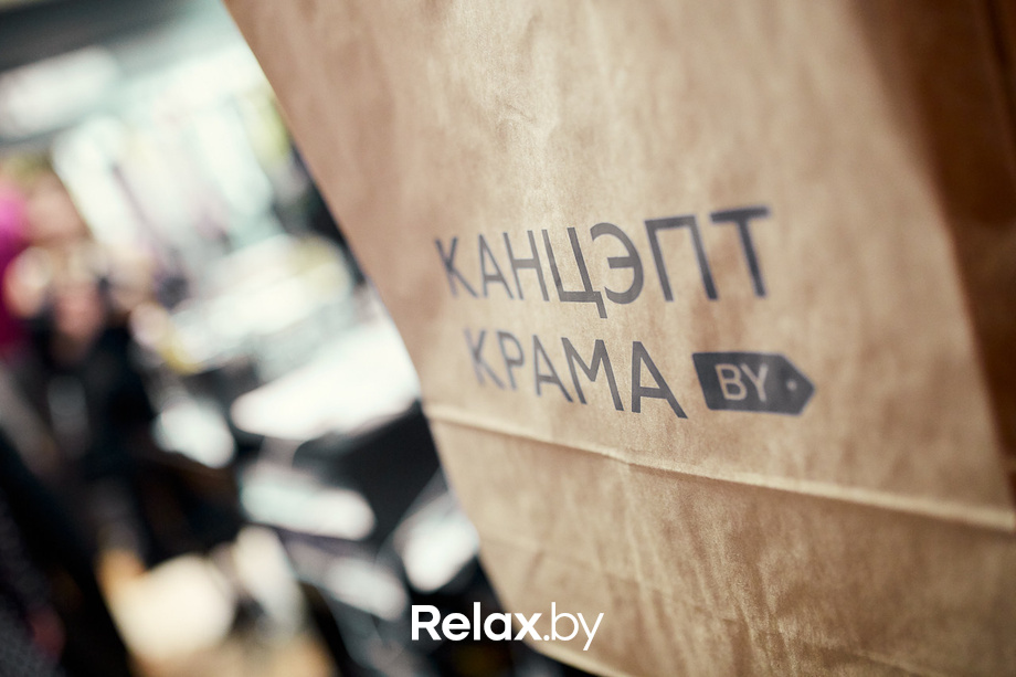 Открытие витрины бренда французской косметики Delarom Paris в магазине «Канцэпт Крама», фото № 78