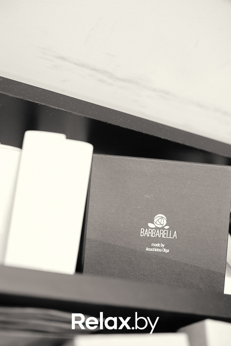 Открытие витрины бренда французской косметики Delarom Paris в магазине «Канцэпт Крама», фото № 103