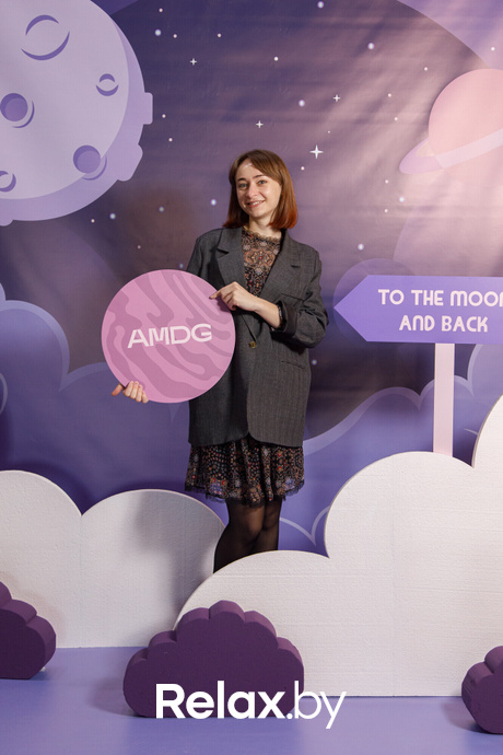 To The Moon & Back, фото № 1