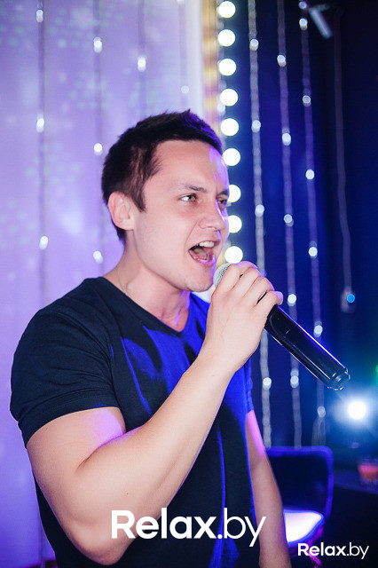 Наш ответ «Евровидению»: лучшие фотографии из минских караоке, фото № 2