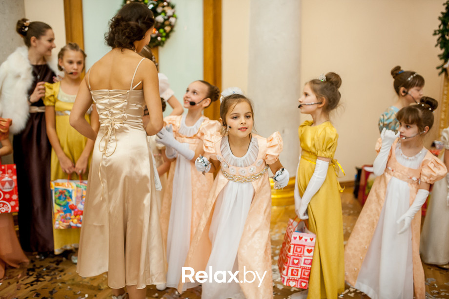 Семейный рождественский благотворительный бал Академии мюзикла "Ревю" - "Наши сердца", фото № 171