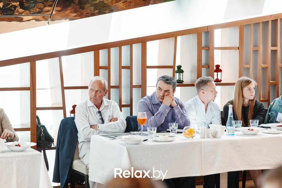 Samsung Galaxy S6 edge+  представлен в России, фото № 42