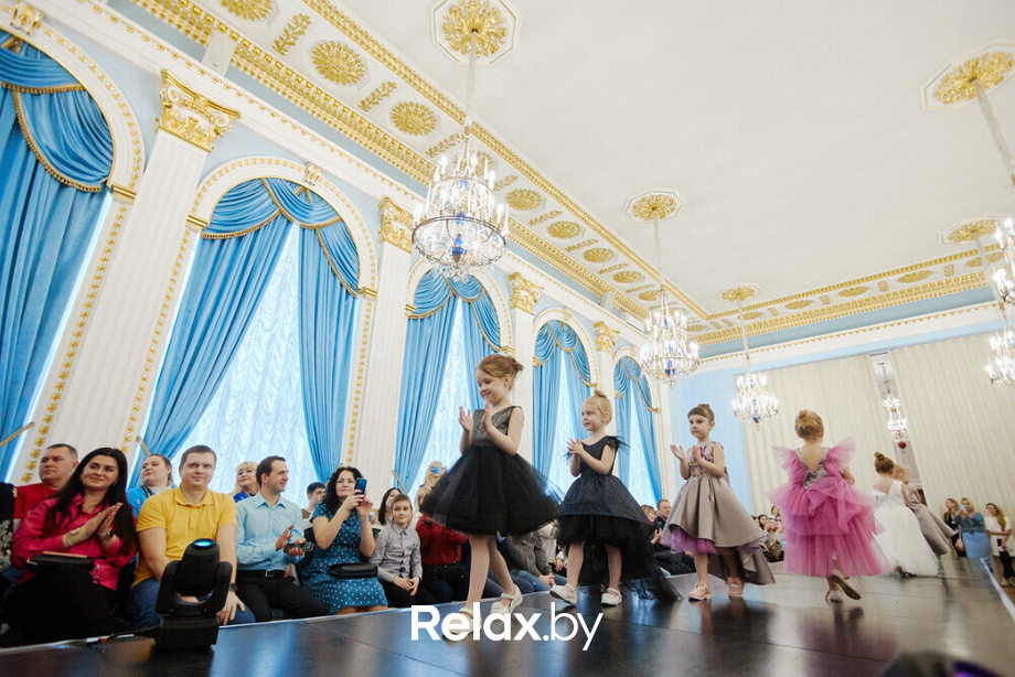 KIDS' PODIUM на FASHION SHOW SPRING 2022, фото № 85