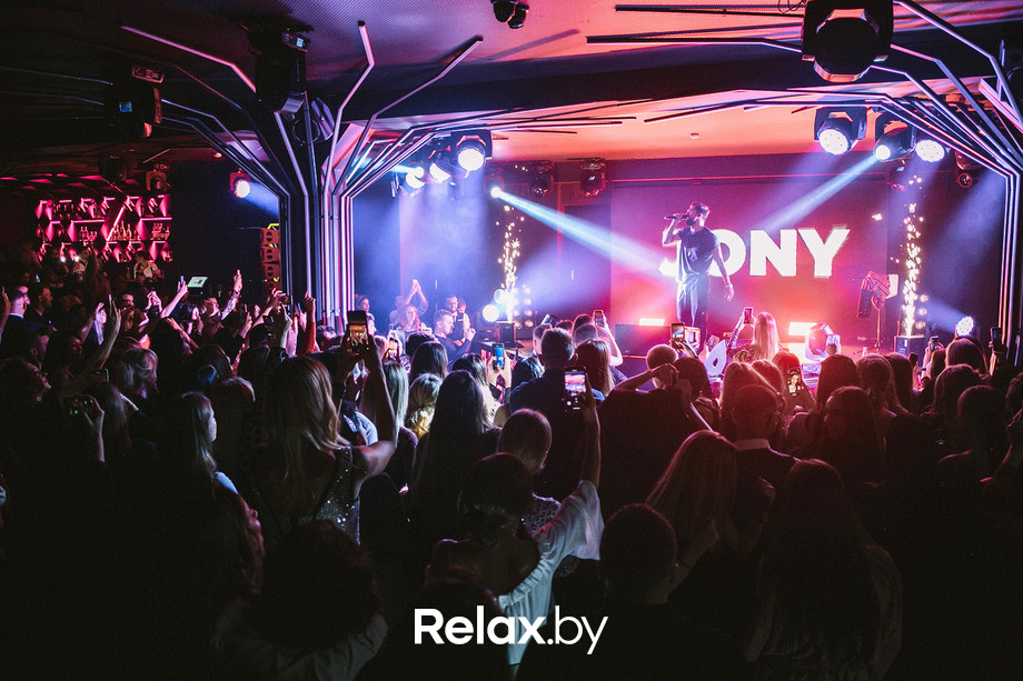 Клубный концерт Jony, фото № 1