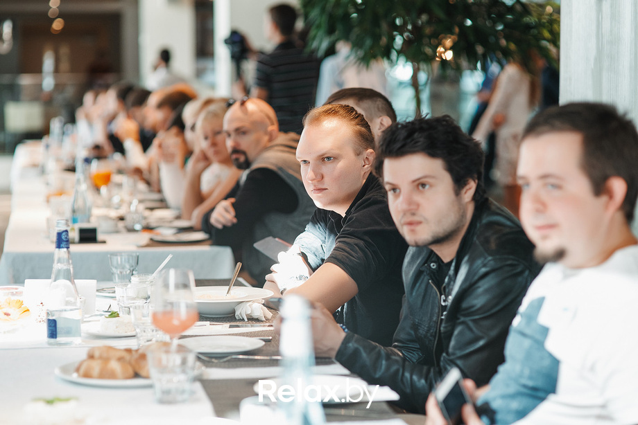 Samsung Galaxy S6 edge+  представлен в России, фото № 40