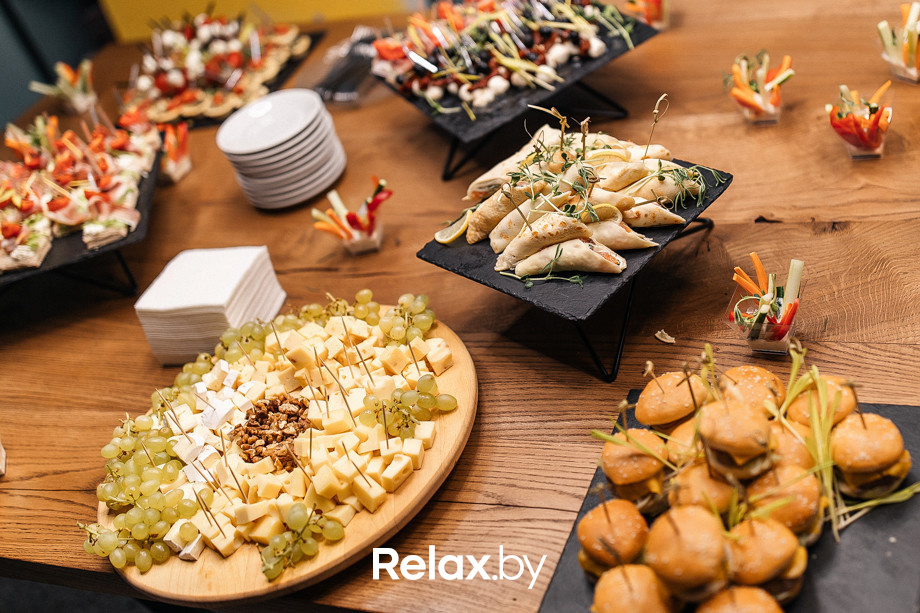 Открытие салона LUMINOSO и выставки Павла Омелюсика, фото № 2