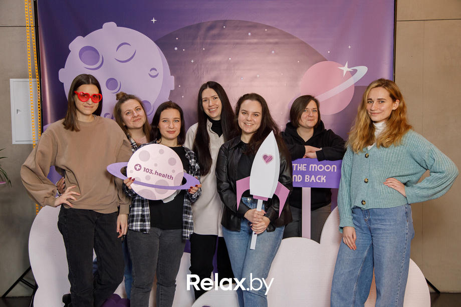 To The Moon & Back, фото № 56