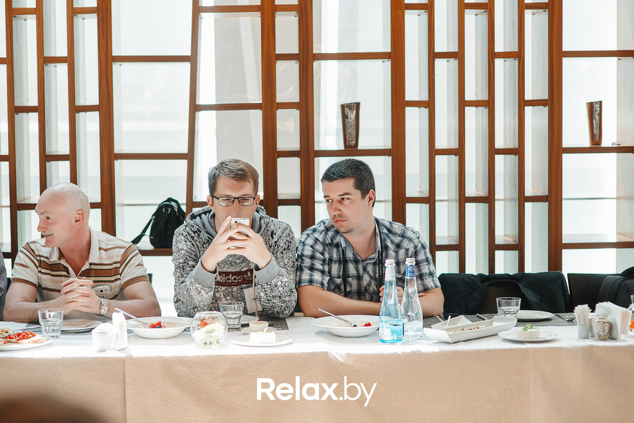 Samsung Galaxy S6 edge+  представлен в России, фото № 45