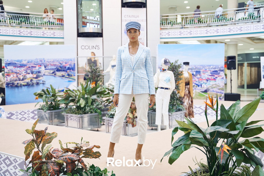 Время Искусства в ТЦ Столица: Мода, природа и поэзия, фото № 111