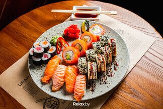 «В команде уже более 50 человек». Вместо Sushi Chef Arts возле парка Горького открылось кафе «Юджын Крабс»