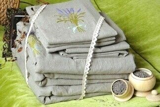 Подарки из Беларуси с любовью: что покупают туристы в нашей стране