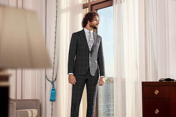 Готовимся к свадьбе: салоны, в которых помогут создать идеальный образ жениха