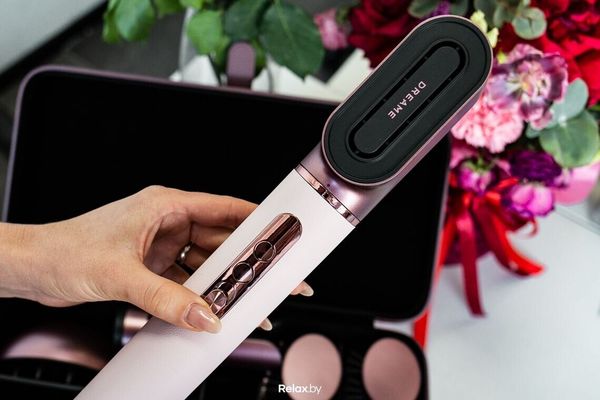 Стайлер, который может с тобой «разговаривать»? Затестили необычную новинку