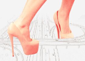 Женщина за рулем