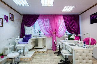 В Минске открылась студия маникюра и педикюра от создателей бьюти-курсов