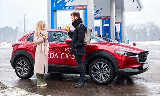 «В аромате — картон от стаканчика». Бариста и бизнесвумен тестируют кофе на минских заправках