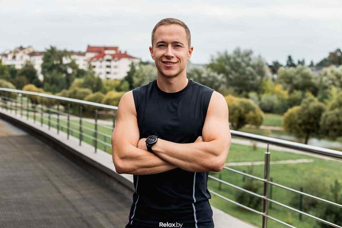 Звонят без смартфона и заменяют личного ассистента.  Тренер показывает, что умеют умные часы последнего поколения