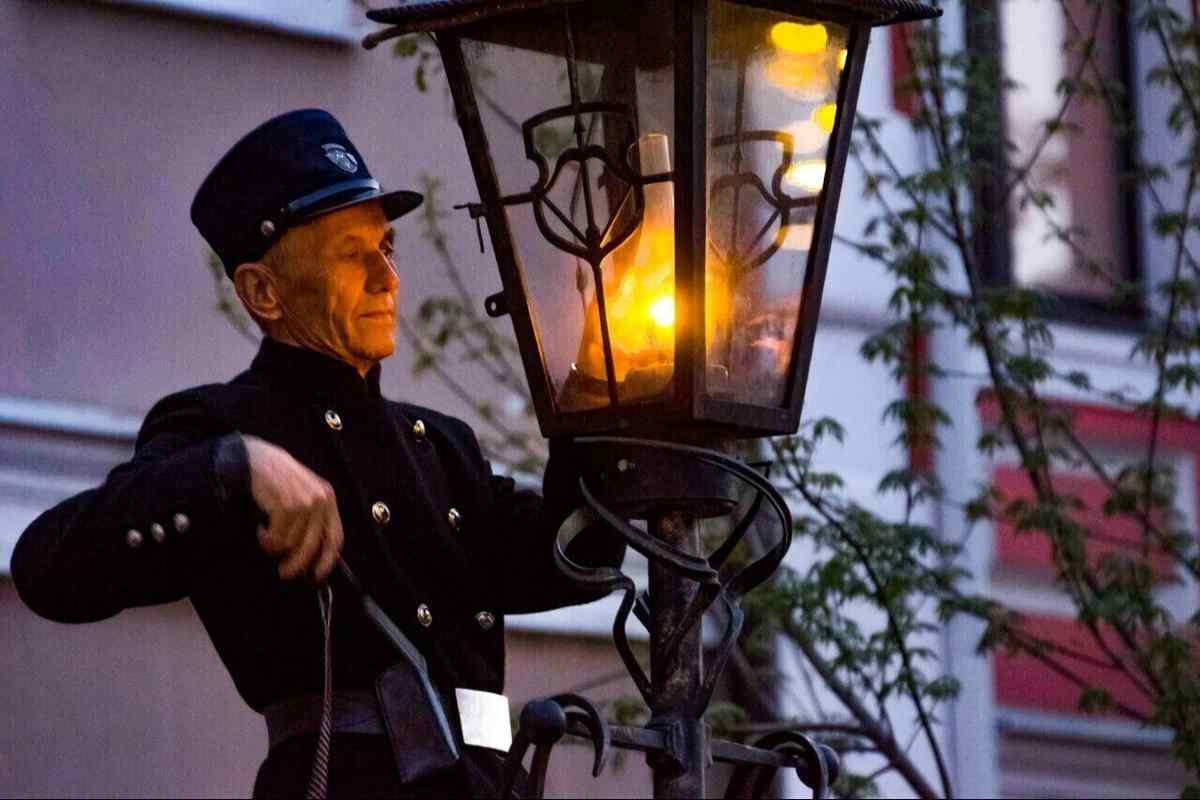 Единственное кафе Бреста, в котором фонарщик зажигает фонарь