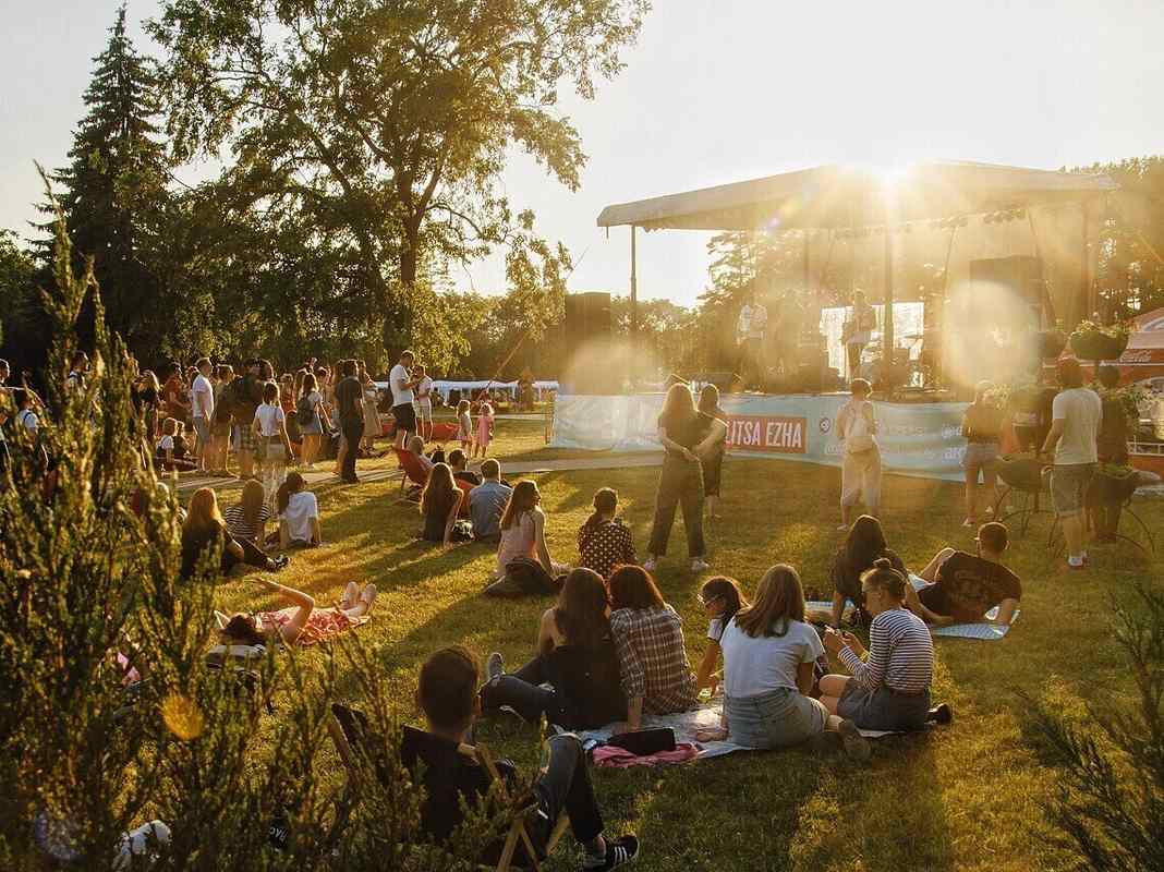 Кофе, мастер-классы и отдых без барьеров. На Vulitsa Ezha появится инклюзивная площадка