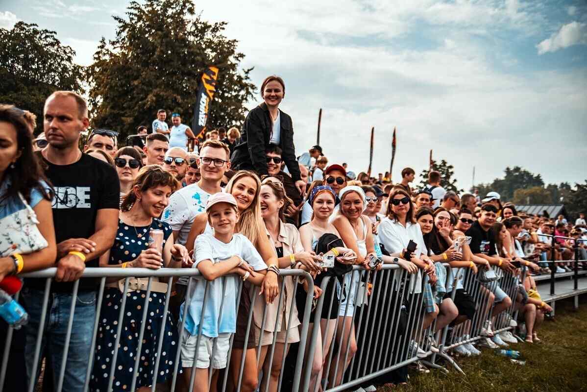 «ТАЧКИ ШОУ» в Минске: дрифт, мотофристайл, погоня ГАИ и более 20 фуд-точек