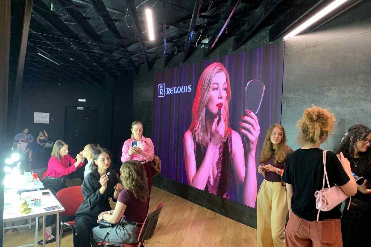 Кино, психология и алая помада: как прошел кинодевичник в SKYLINE Cinema