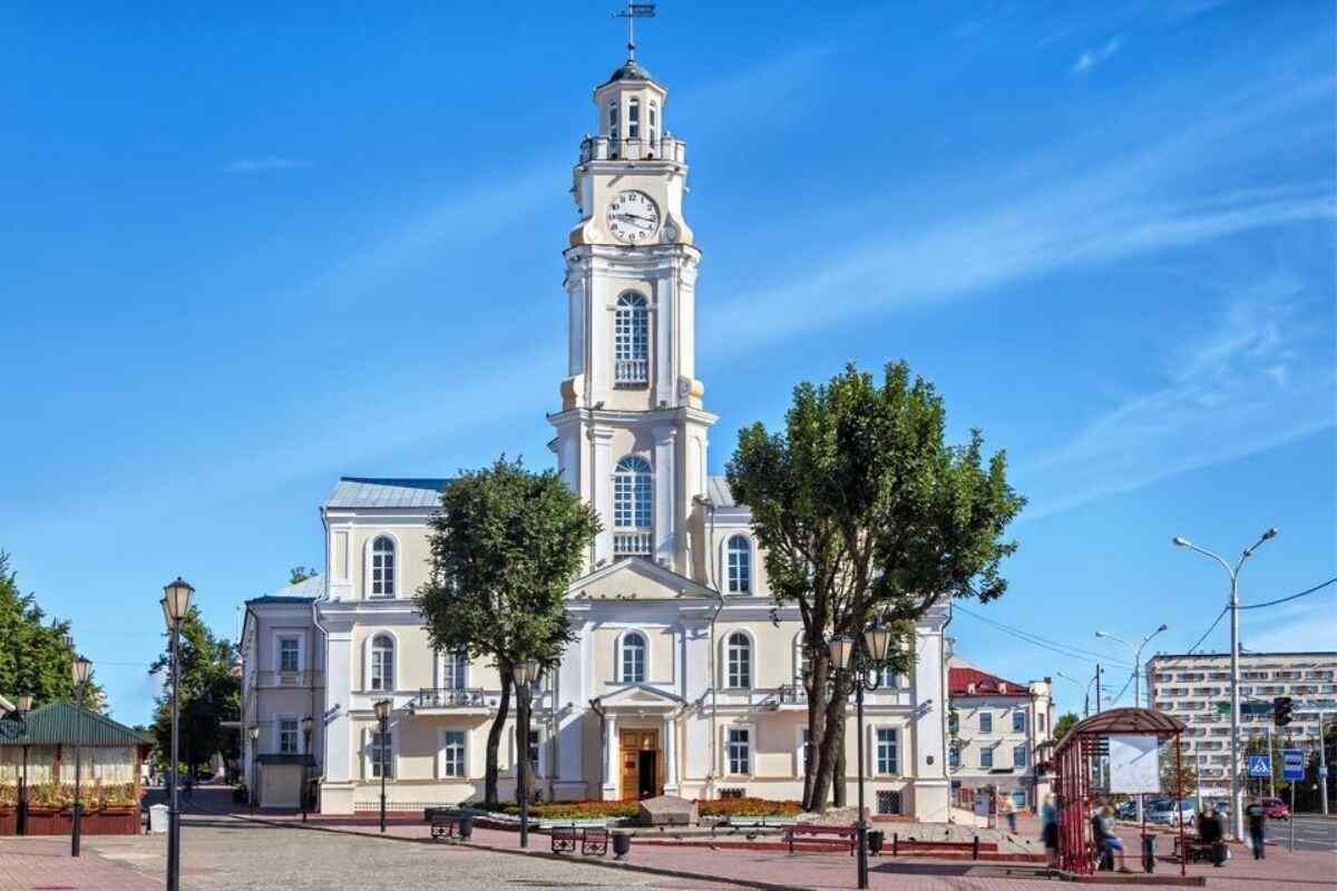 «Осенний бал у ратуши»: Витебск на один день перенесется в атмосферу городской сказки