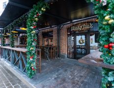 Гастробар Honky Tonk Piano Bar (Хонки Тонк Пиано Бар), Новогоднее оформление зала - фото 9