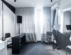 Музыкальная школа Black Line School (Блэк Лайн Скул), Интерьер - фото 12